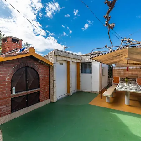 With Parking Space - 24464 Апартаменты Макарска