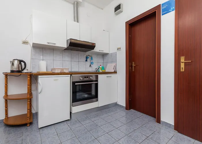 Daire With Parking Space - 24464